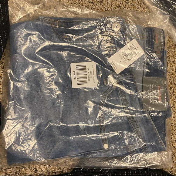 NWT!! Torrid LUXE SLIM BOOT SUPER STRETCH MID-RISE JEAN - Picture 5 of 5
